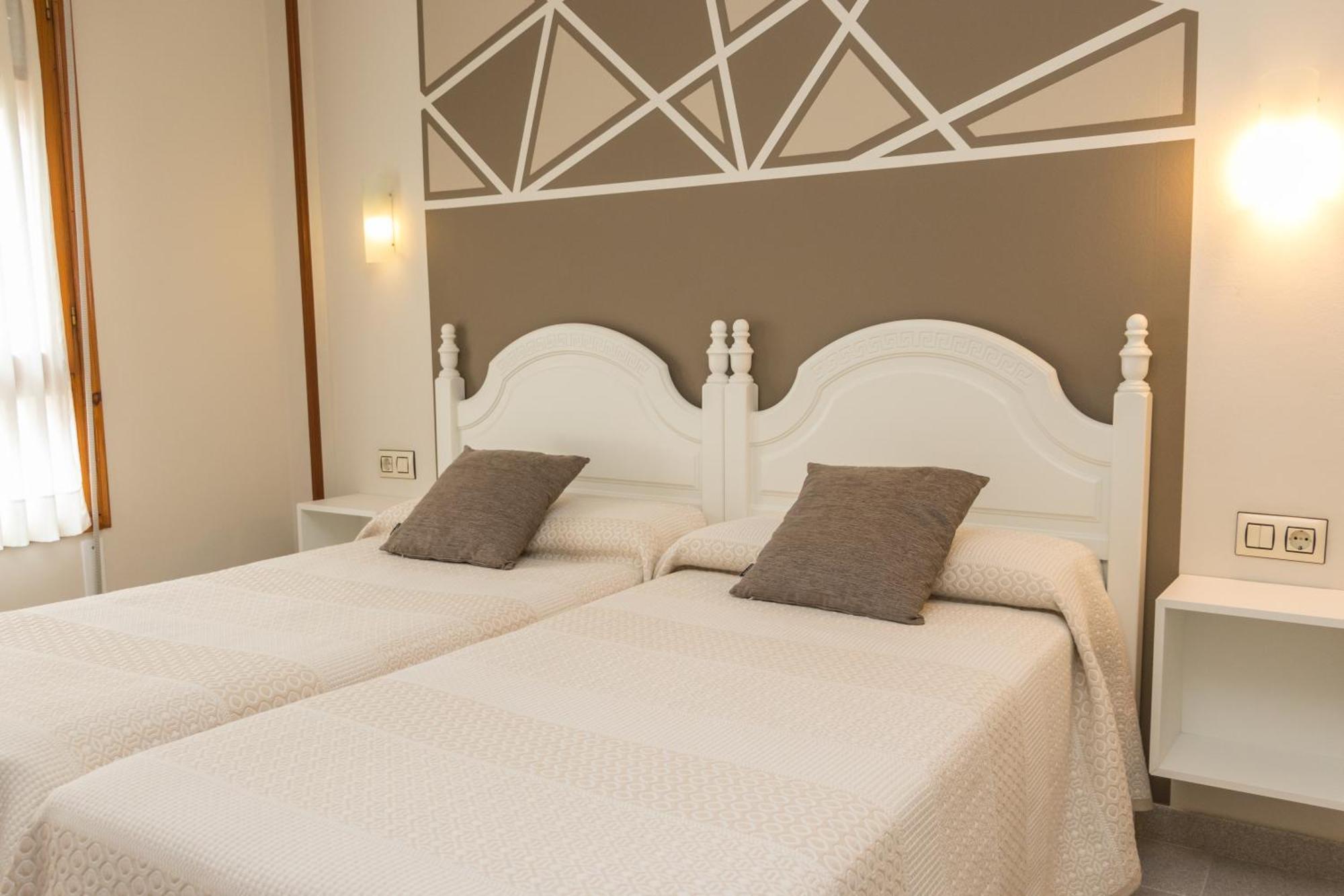 Hotel Plaza Кангас-де-Онис Экстерьер фото